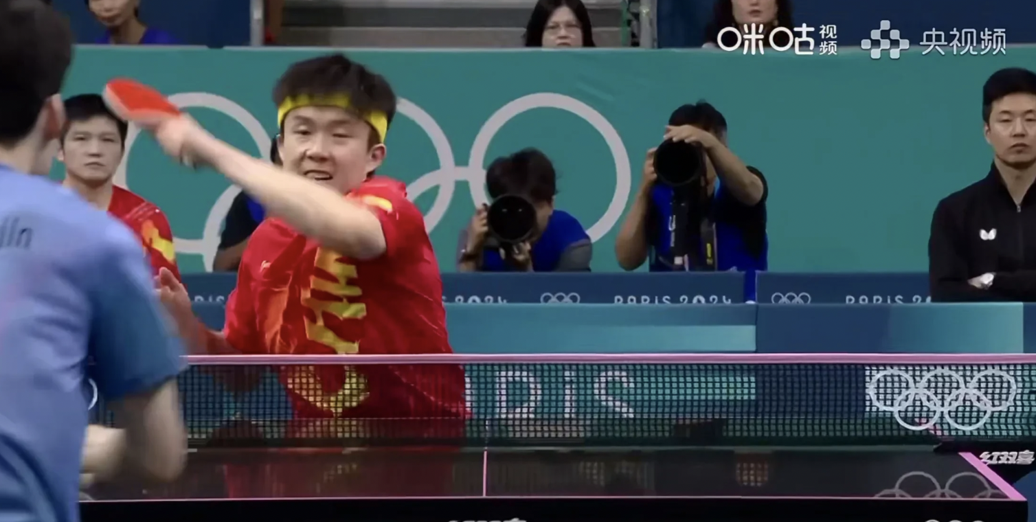 韩国队碾压英格兰队，马龙统治全场